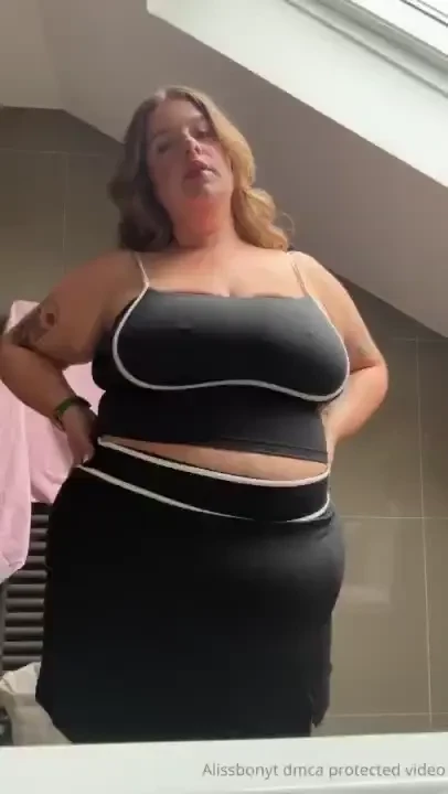 Telling everyone i m here for the paddle board but i m actually just 