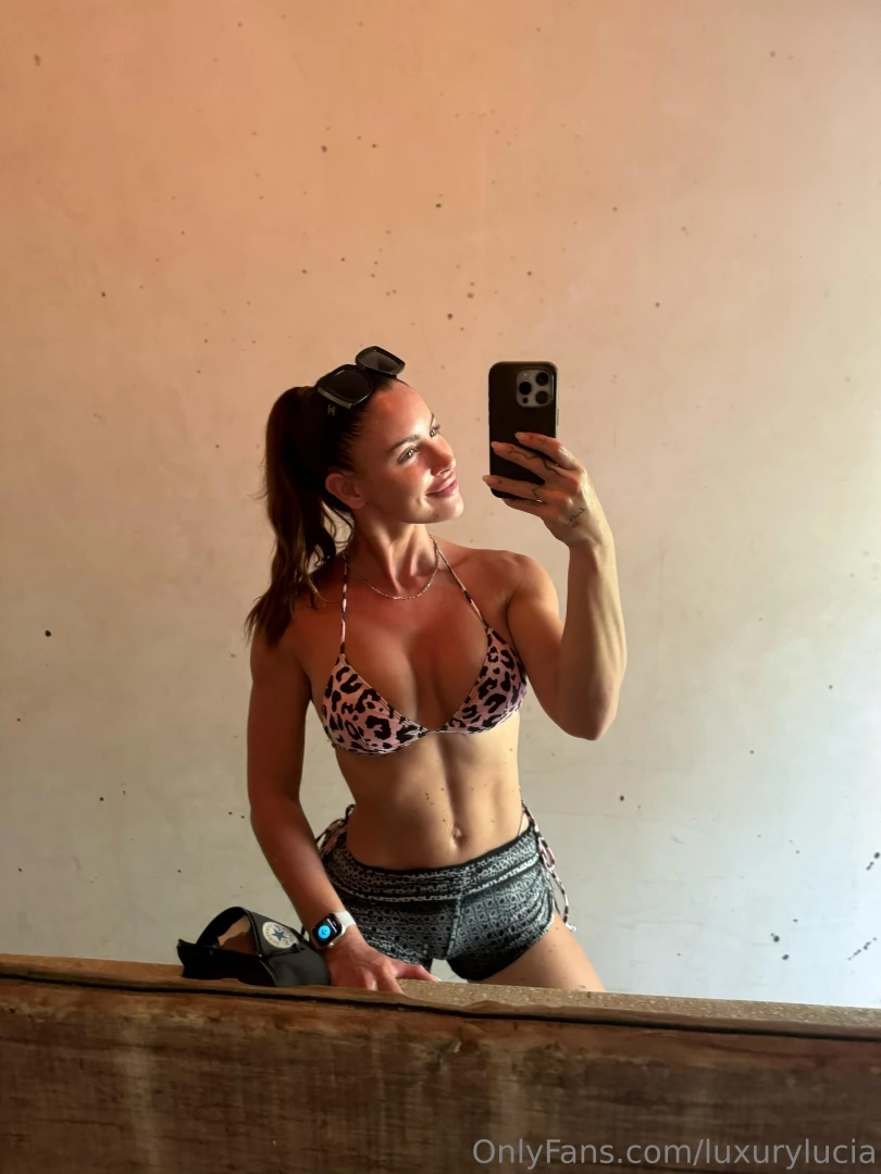 Rate my beach look 