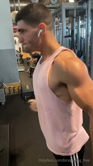 That s why i m the biggest 