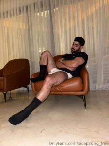 Like if you love high socks