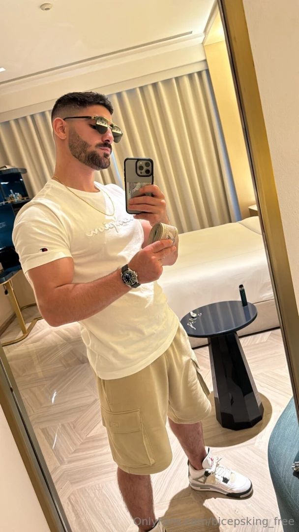 Who wants to know what it s like being around a real alpha in dubai 