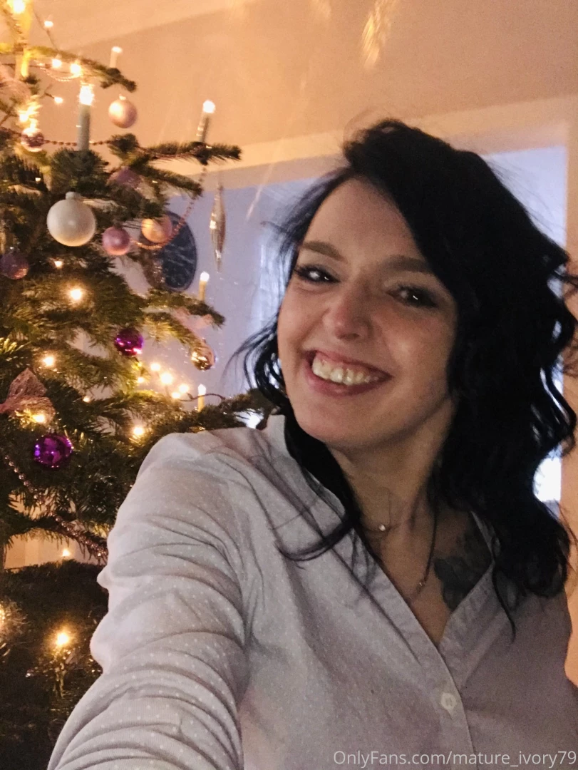 Adorned the tree with my girlfriend today beautiful many greetings part 4 