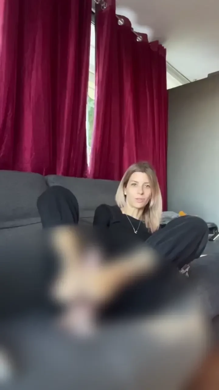 Footjob a dildo con umiliazione domani sera alle 22 45 sar disponibile 