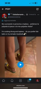 Sto cucinando in perizoma e topless ma il piatto forte lo servo solo