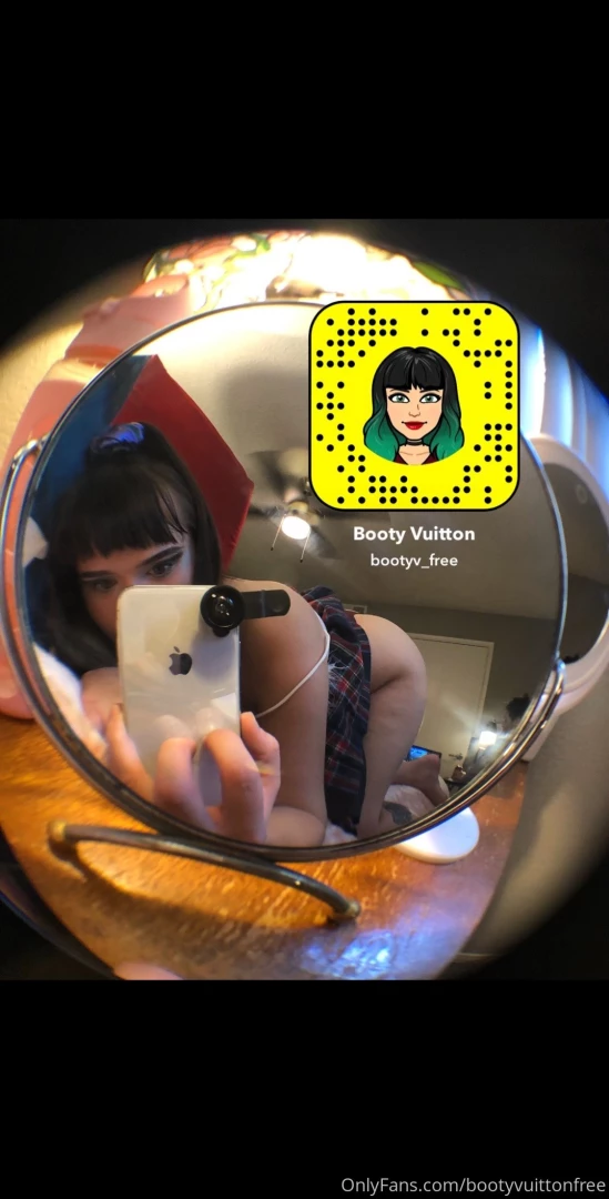 Just a lil tease snapchat got deleted 