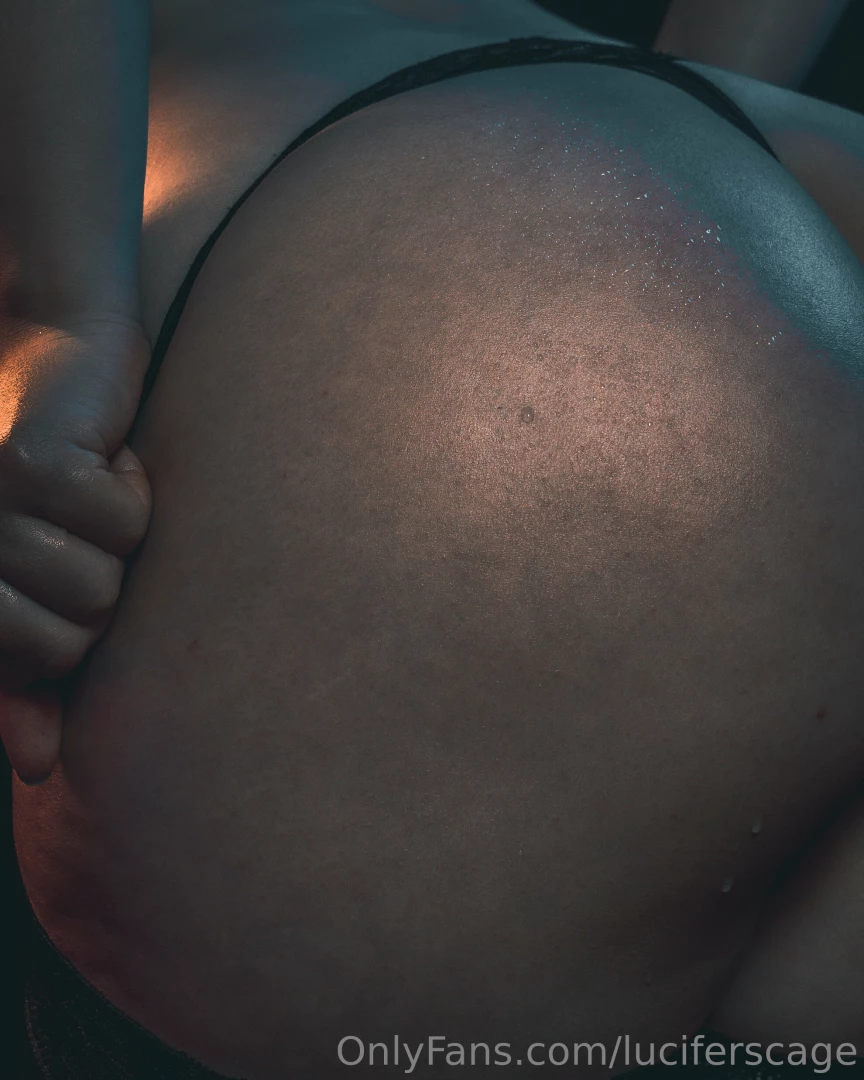 Just got a view of that robbers hot ass part 1 