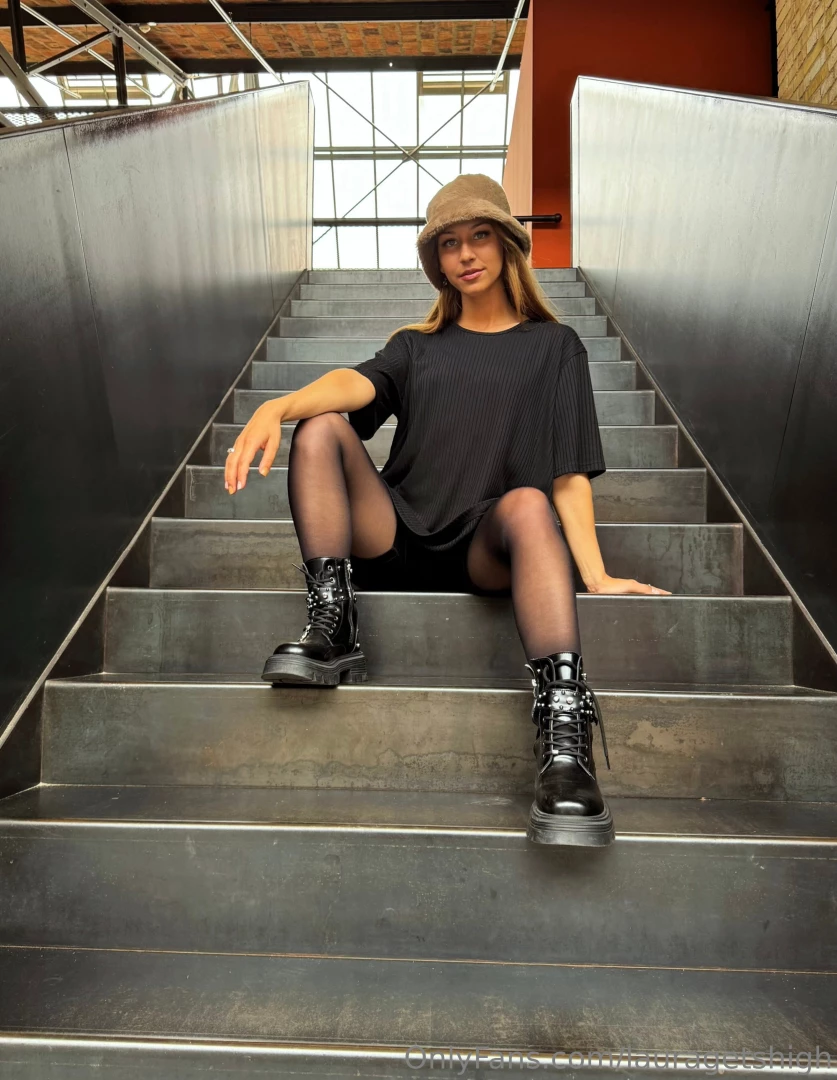 Stay away from ppl who take your energy for granted 