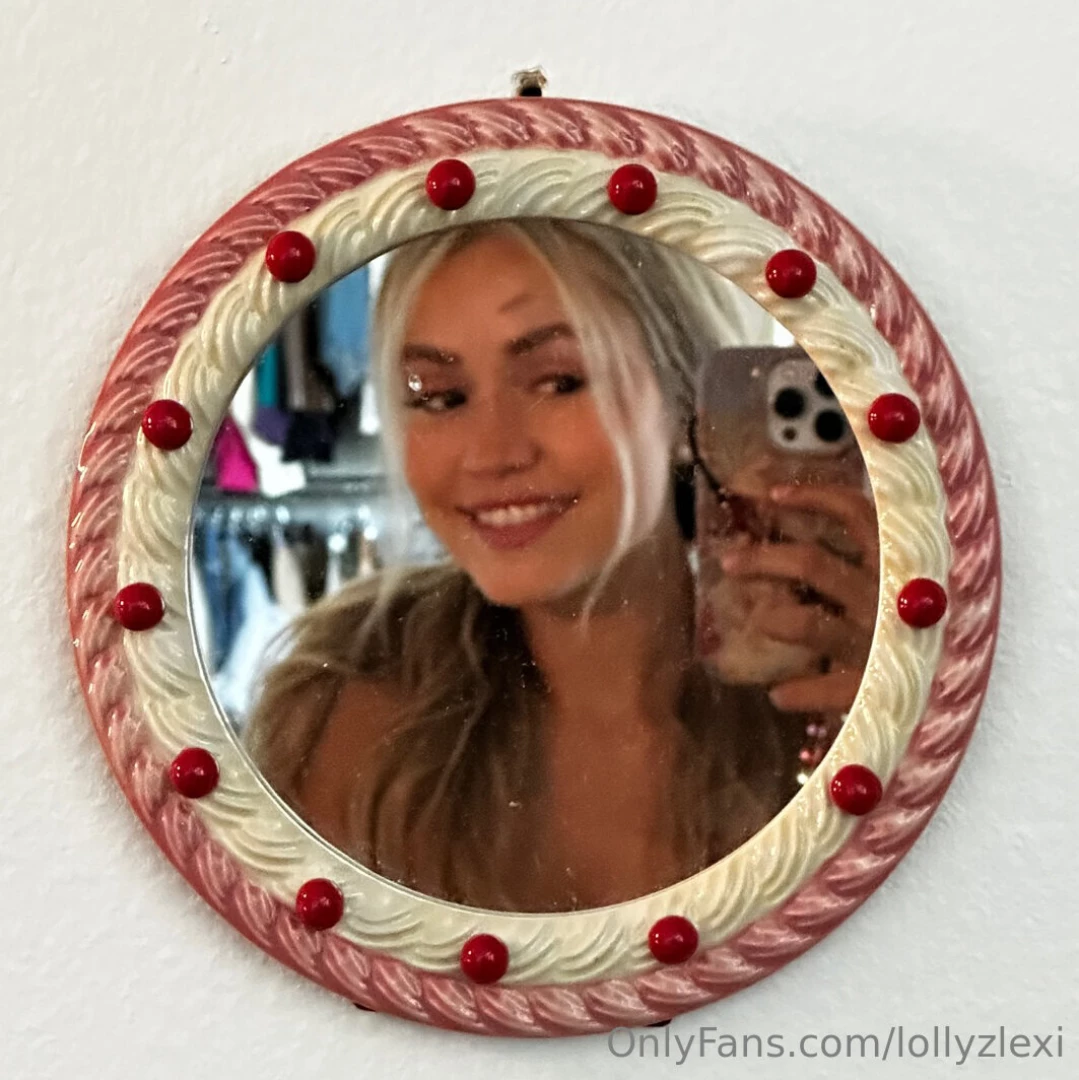 A cake mirror for the cake queen part 1 