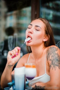 Hey you know that sex burns an average of 400 kilocalories i just had