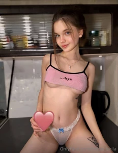 Free subscription today only wetty_sonya always horny and wet bunny is part 71