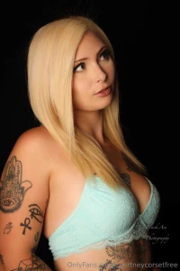 Thinking about rating your cock dm me