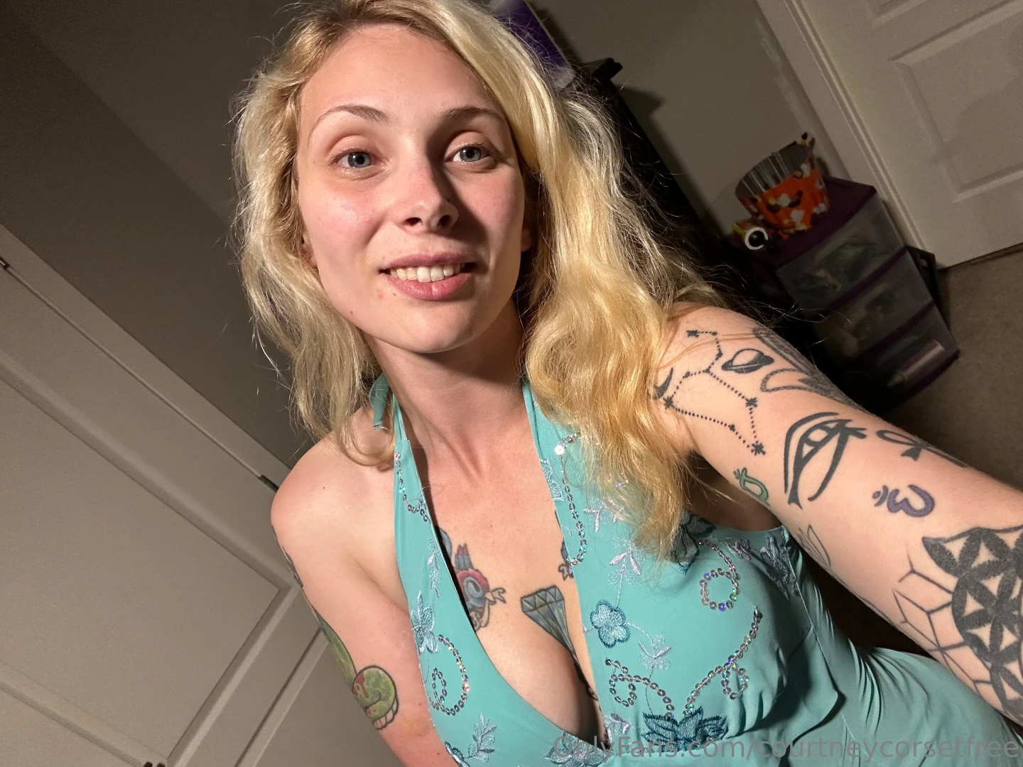 Did ya know there s free full length vids on my paid page amp it s 