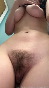 Hey everyone welcome to my fansly i just wanna hop on here and say hi