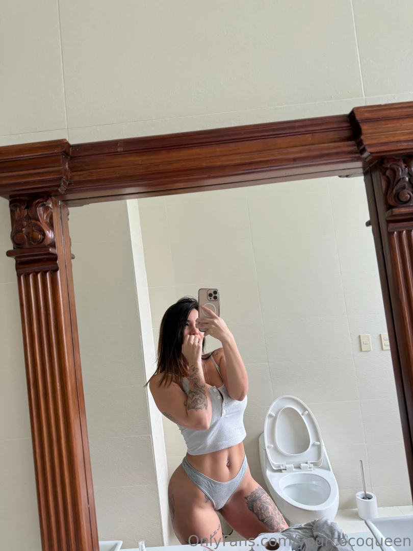 I ve been a naughty girl do i deserve a spanking 