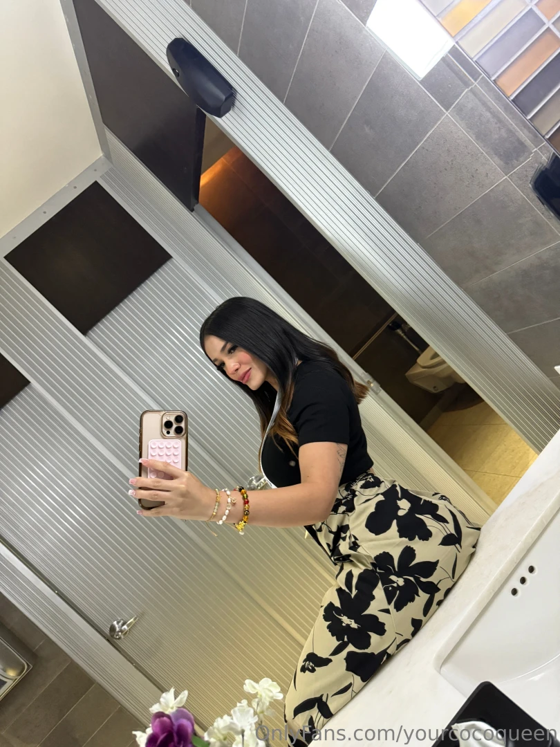 Pretty in the mirror naughtier in your dms 