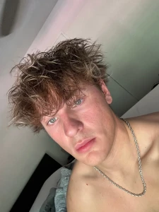 Insta vs grindr part 1