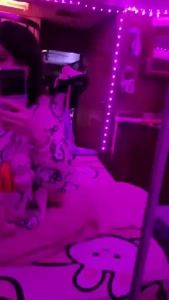 Haiiiiiii lt 3 slut whore free d ill post for subs today too dw gt 3