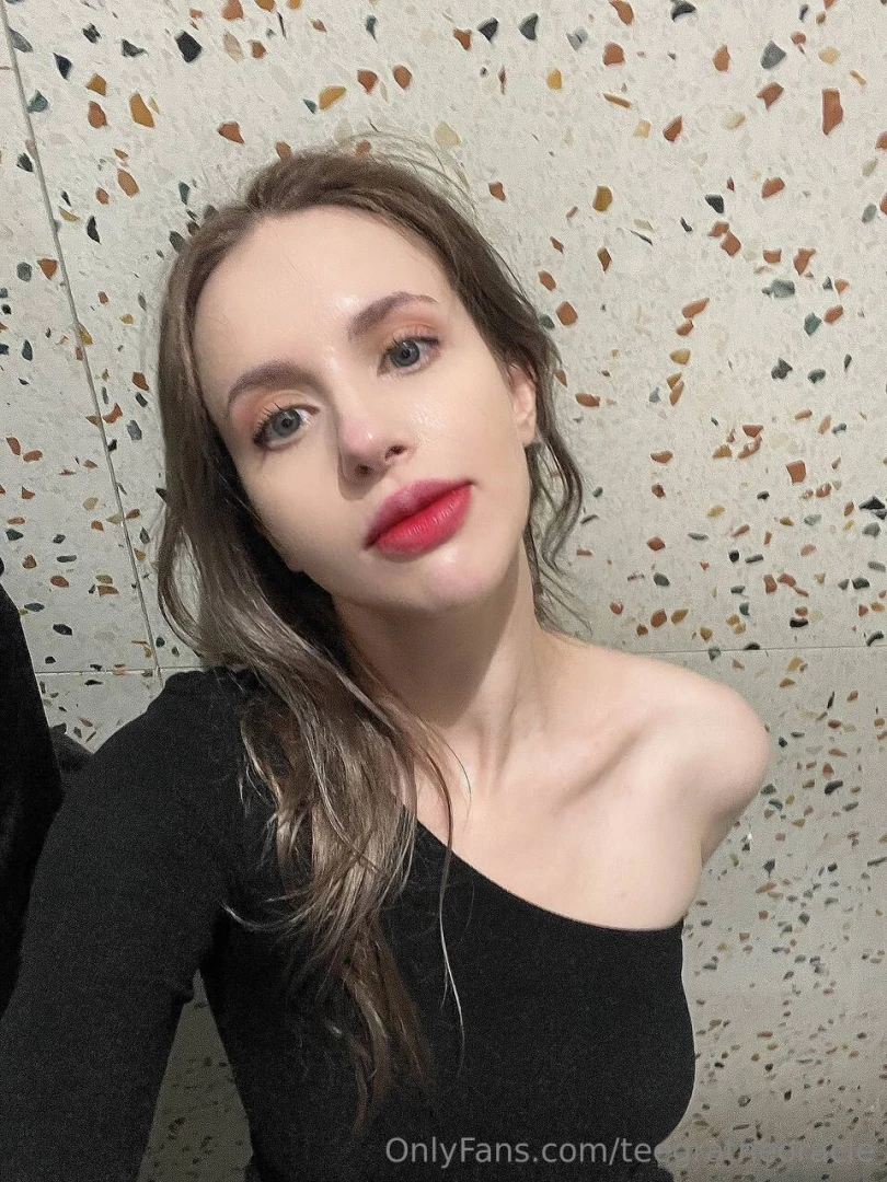 Emily_04 follow my hot friend for free nbsp shycutie18 3 vip part 1 