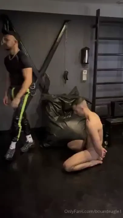 Sniff my smelly socks and suck on my toes slave 