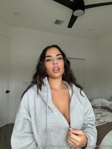 Unlock 1 of my locked wall post for a free dick rating