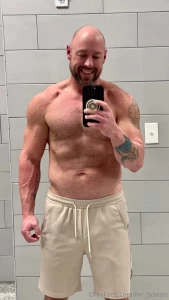 Can you tell i got a good pump at the gym