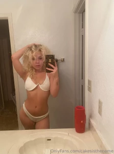 Just trying out this pair of bikinis does it look good on me