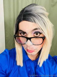 Thick loads all over my slutty face dm if you re interested in part 2