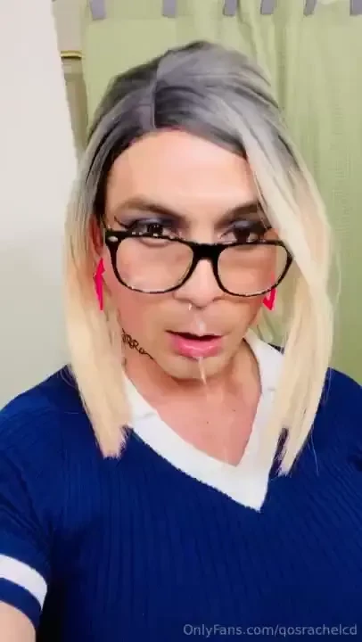 Luuuv bbc cum on my face dm me if you want a video 