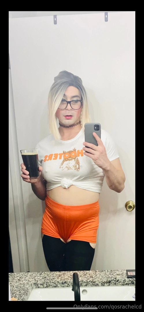 Can i interest you in another beer sir 