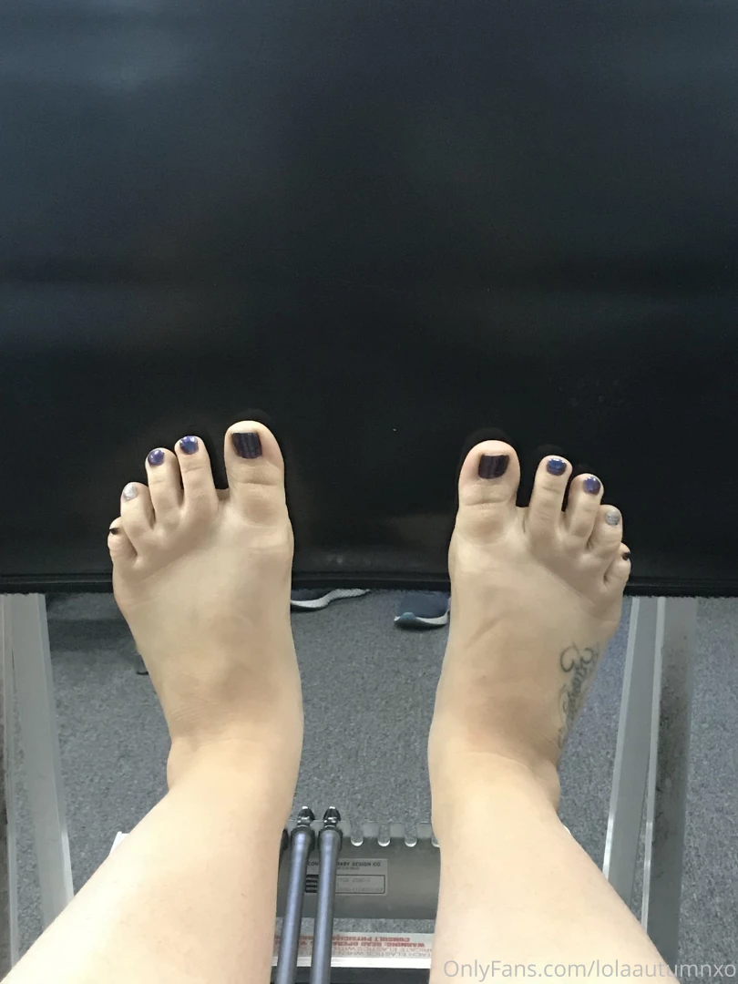 Working out these legs so my ass looks great in heels part 1 