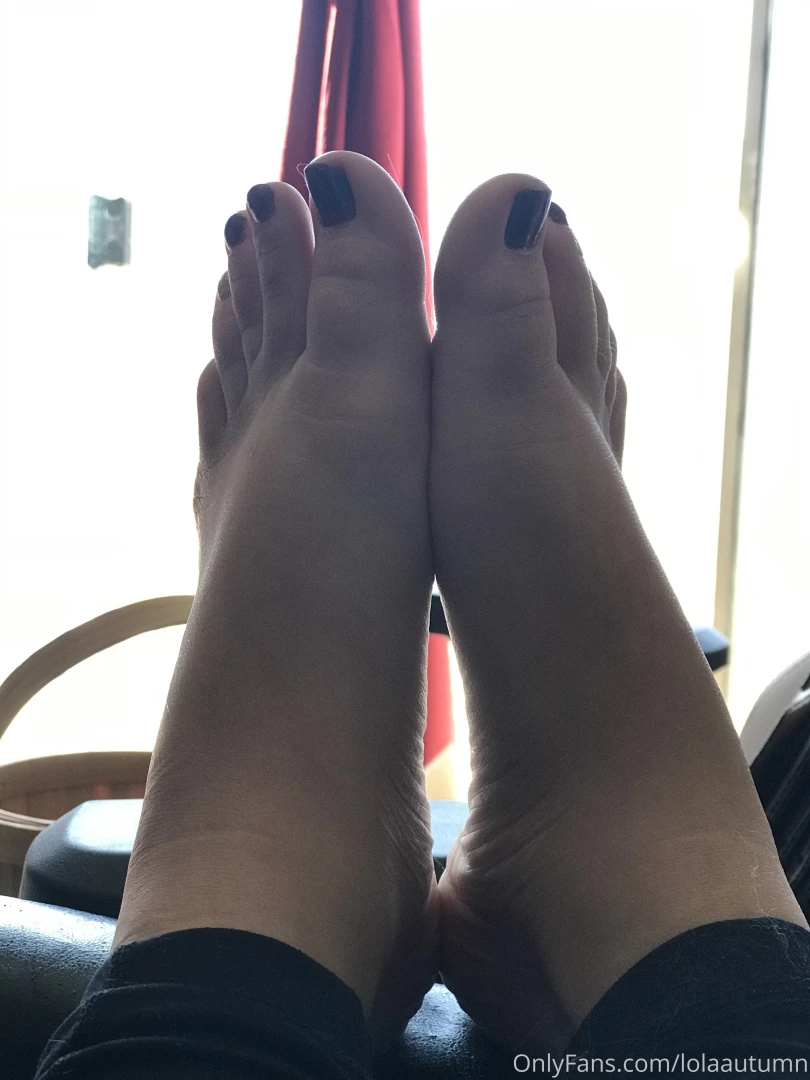 Afternoon sun on my toes part 3 
