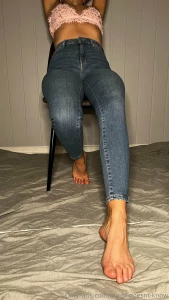 Noen som har lyst eller vil se ninjaqueen fitfager l re denne lille part 1