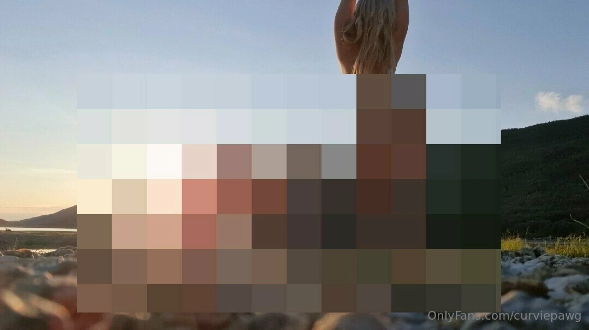 Fitfager visited me by surprise we went for a walk in the sunrise 