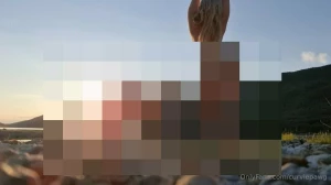 Fitfager visited me by surprise we went for a walk in the sunrise