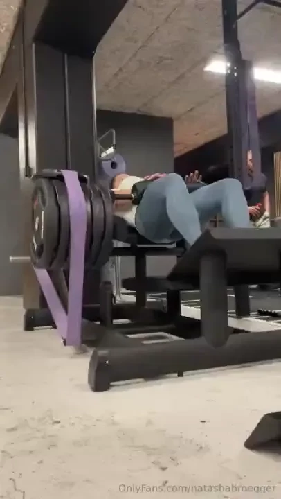 Legday and we are trying to lower rep ranges and increase intensity it part 2 