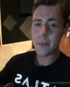 Place to lean on all platforms