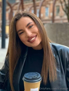 I love the smell of freshly brewed coffee in the morning it s so rich