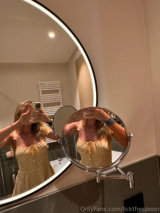 Imagine the kind of nudes i could take here