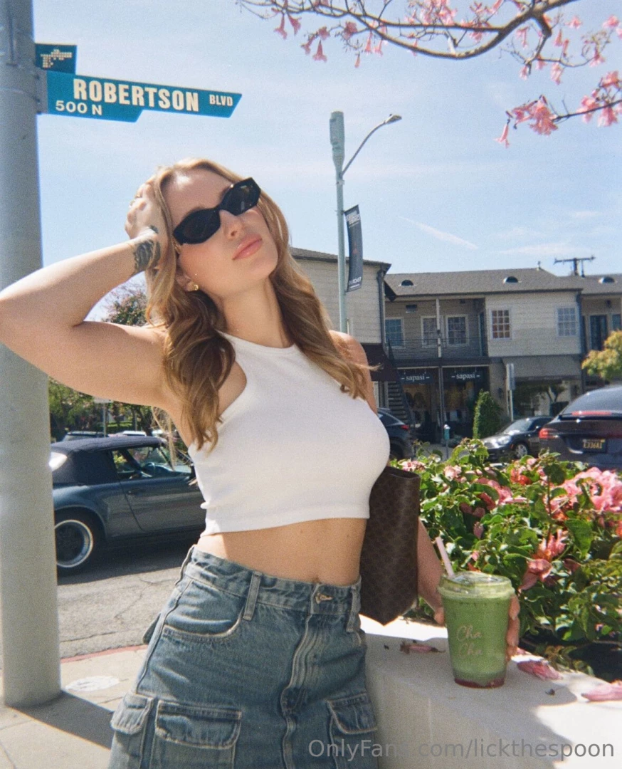 Happy saturday from your ray of sunshine 