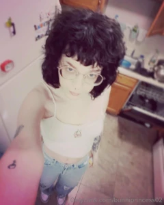 Tip the bratty mean girl she wants a new tat