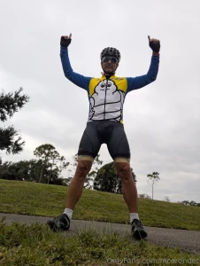 How far can you zoom in wanna lick my shorts you know where