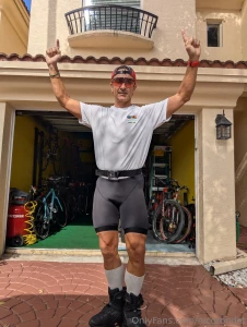 How about now how long can you stare at my dick rollerblading makes