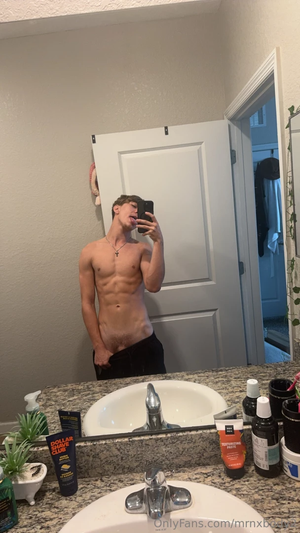 Cum pull them down more 