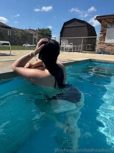 I love that you can see my tattoo