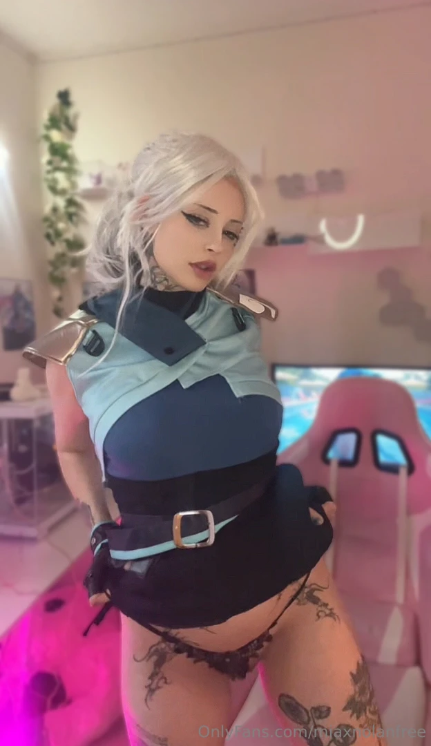 Jett cosplay 33 wanna play valo 