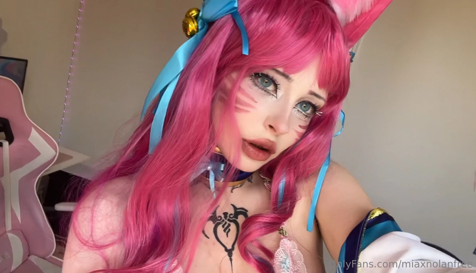 Some ahri selfies 