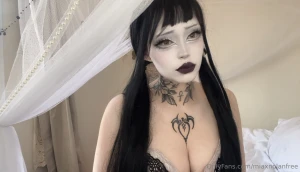 Goth girl do it better part 2