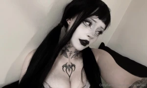Goth girl do it better part 9