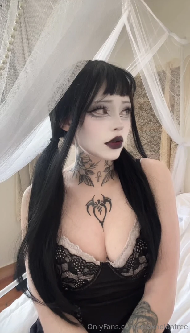 Goth girl do it better part 6 