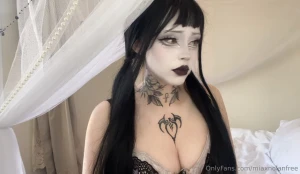 Goth girl do it better part 4
